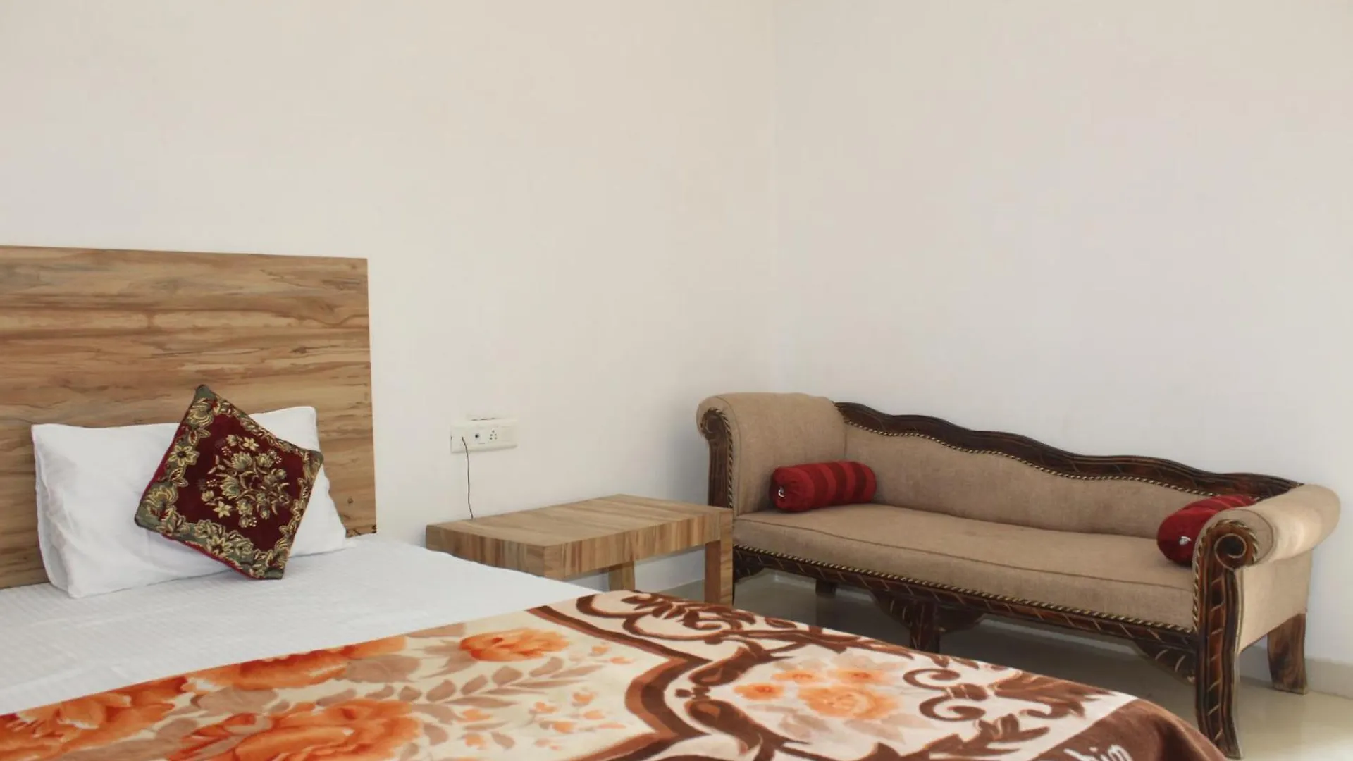 Hotel Heritage High Udaipur