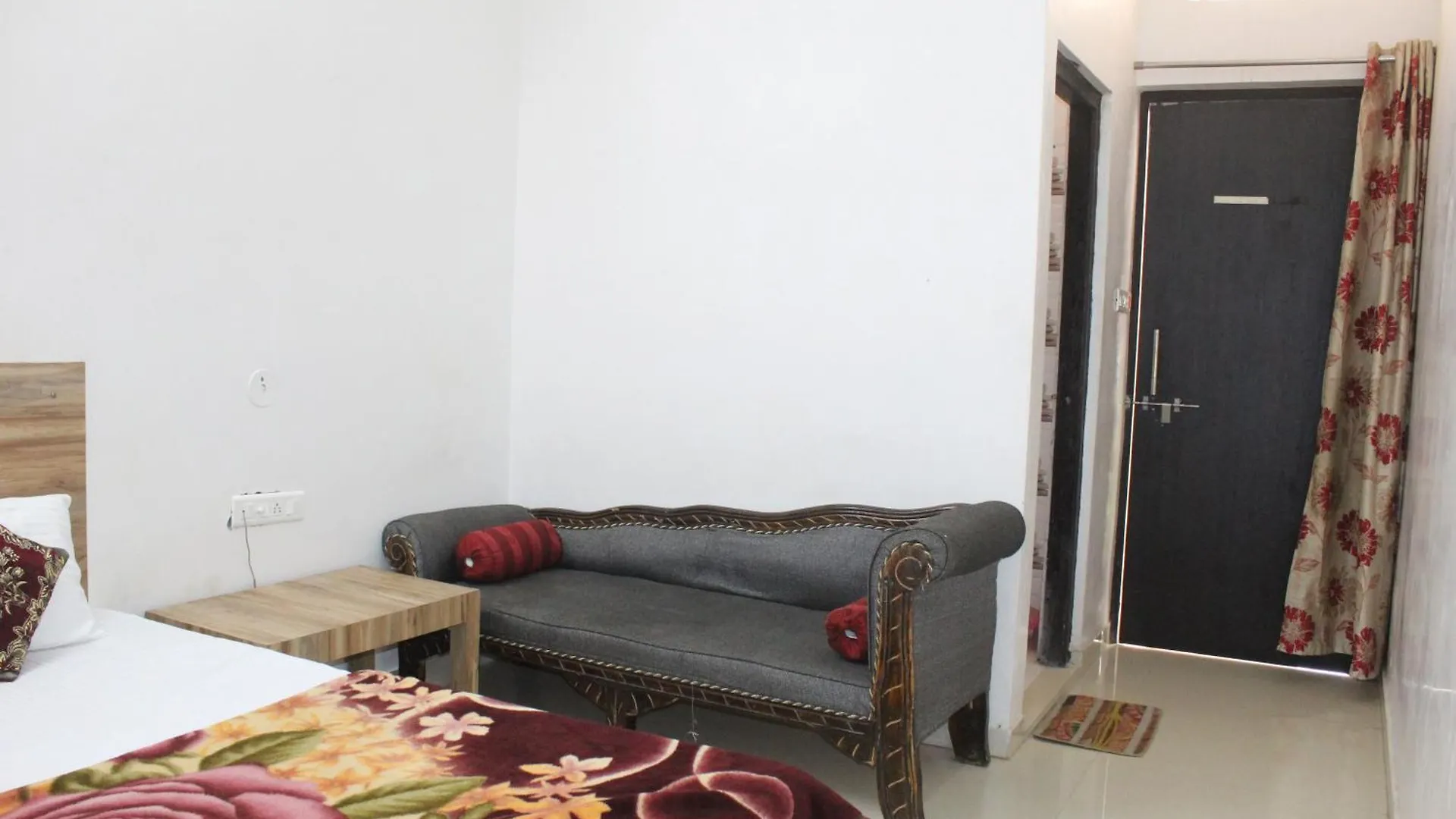 Hotel Heritage High Udaipur