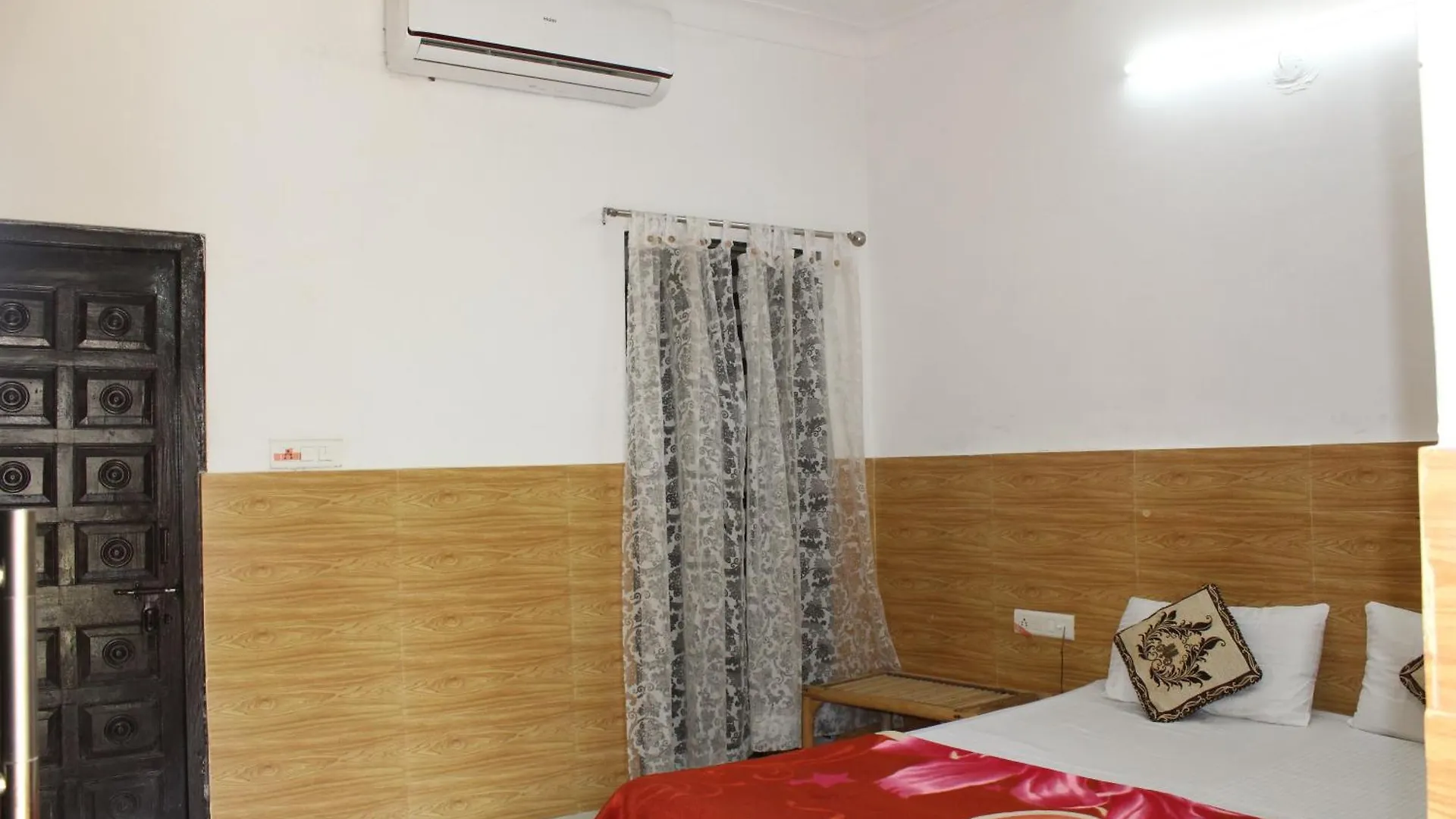 Hotel Heritage High Udaipur